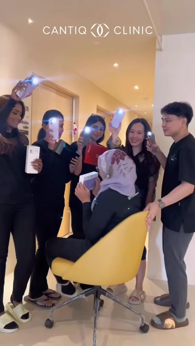 Behind every great result is a doctor who truly cares ❤️‍🩹
Meet the faces behind CANTIQ Clinic, our team of doctors who focus on safety, precision and results that look natural 👏
Because your skin deserves expert hands you can trust 🤝

📍 CANTIQ Clinic Klang (+6012-3099366)
📍 CANTIQ Clinic Cheras (+6011-69411227)
📍 CANTIQ Clinic Setapak (+6012-5689366)
📍 CANTIQ Clinic Melaka (+6012-8619366)
📍 CANTIQ Signature (KL) (+60122039366)